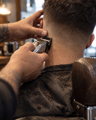 Visuel généré par l'IA pour un barbier (exemple)